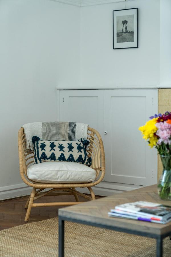 Bright West Hampstead Retreat Londen