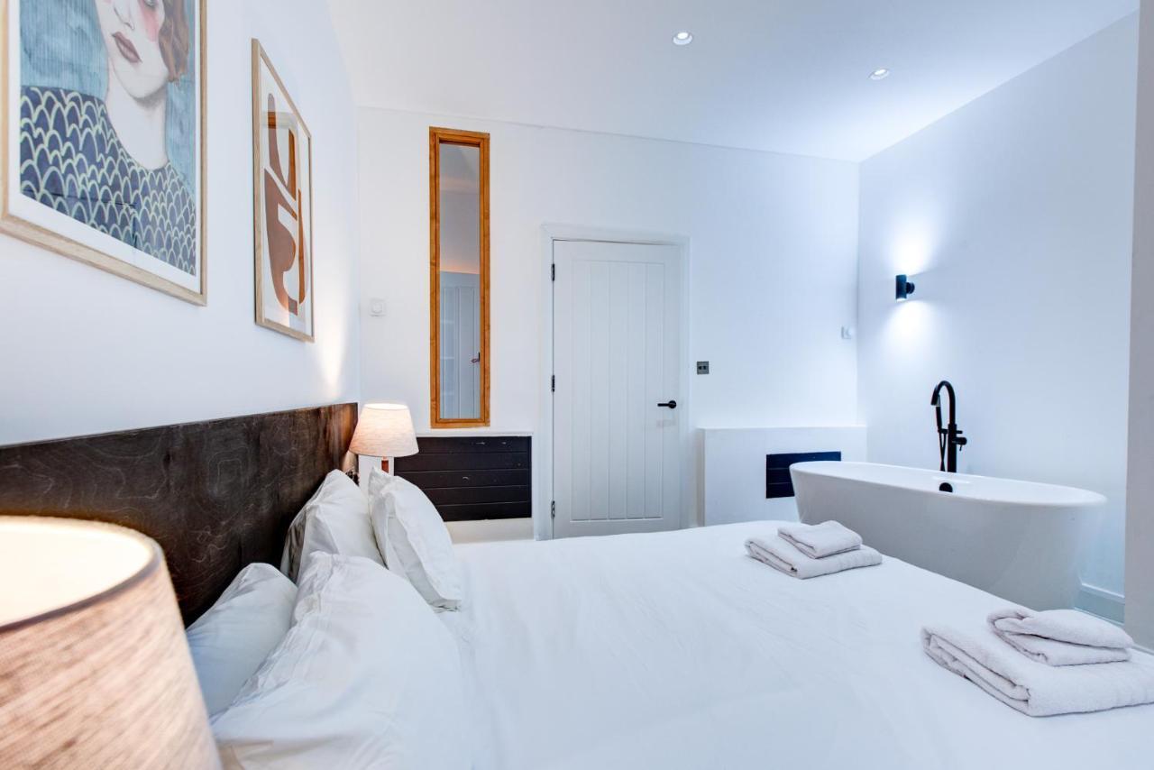 Appartement Stylish 1br Unit, Super Fast Internet, Gated Complex - Near Queen's Park!