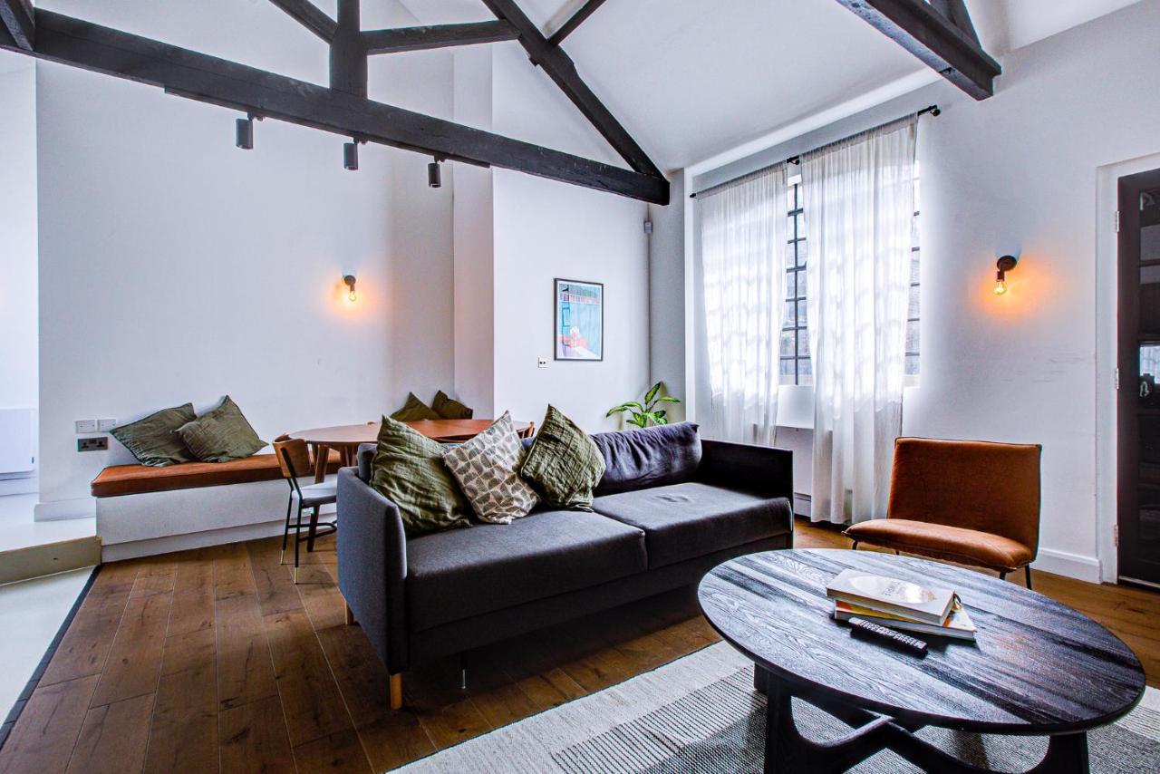 Stylish 1br Unit, Super Fast Internet, Gated Complex - Near Queen's Park! Appartement *