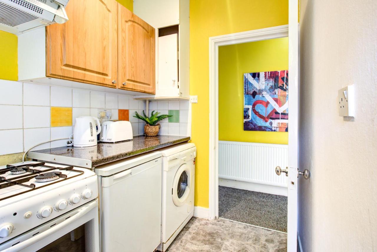 Oxford Street - Mayfair, Budget * London