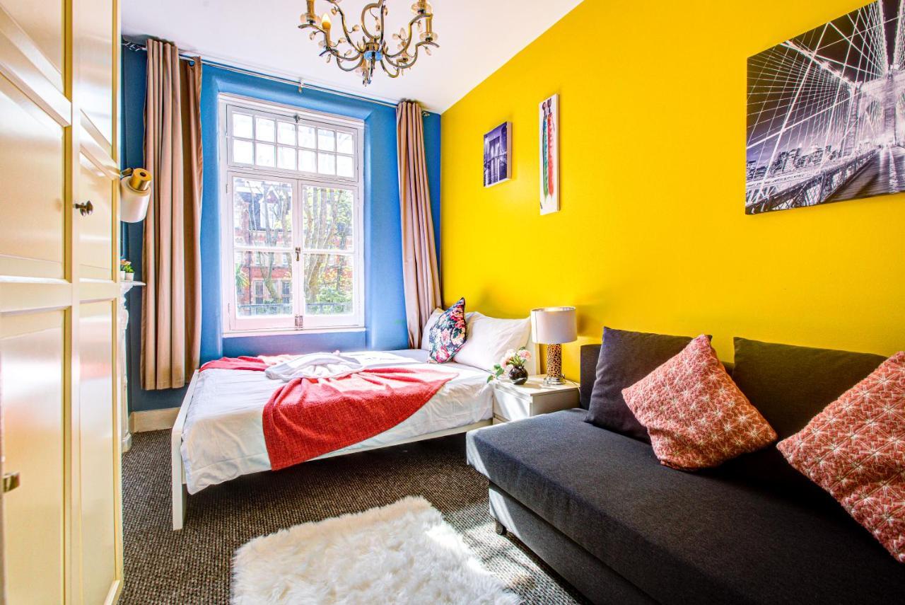 Oxford Street - Mayfair, Budget * London