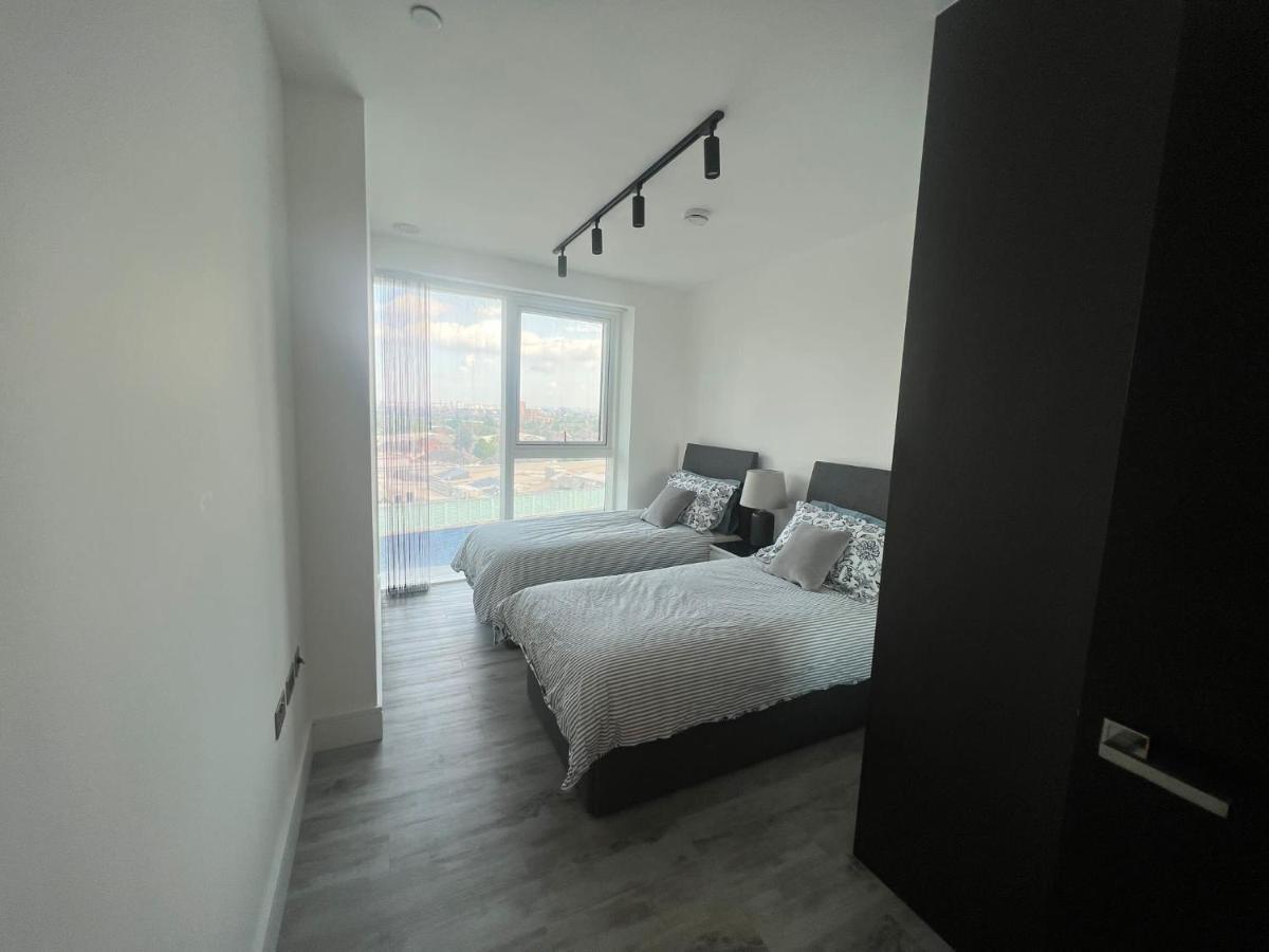 Apartamento One West Point , Icon Tower