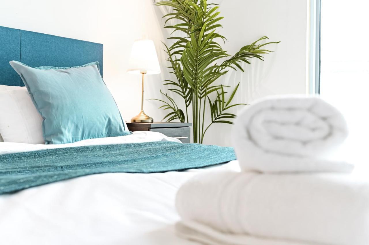 Khayat Homes - The Curve - One Bed * Londres