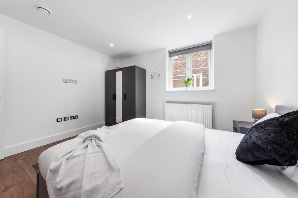Sleep 8 Eye Wrf Londres