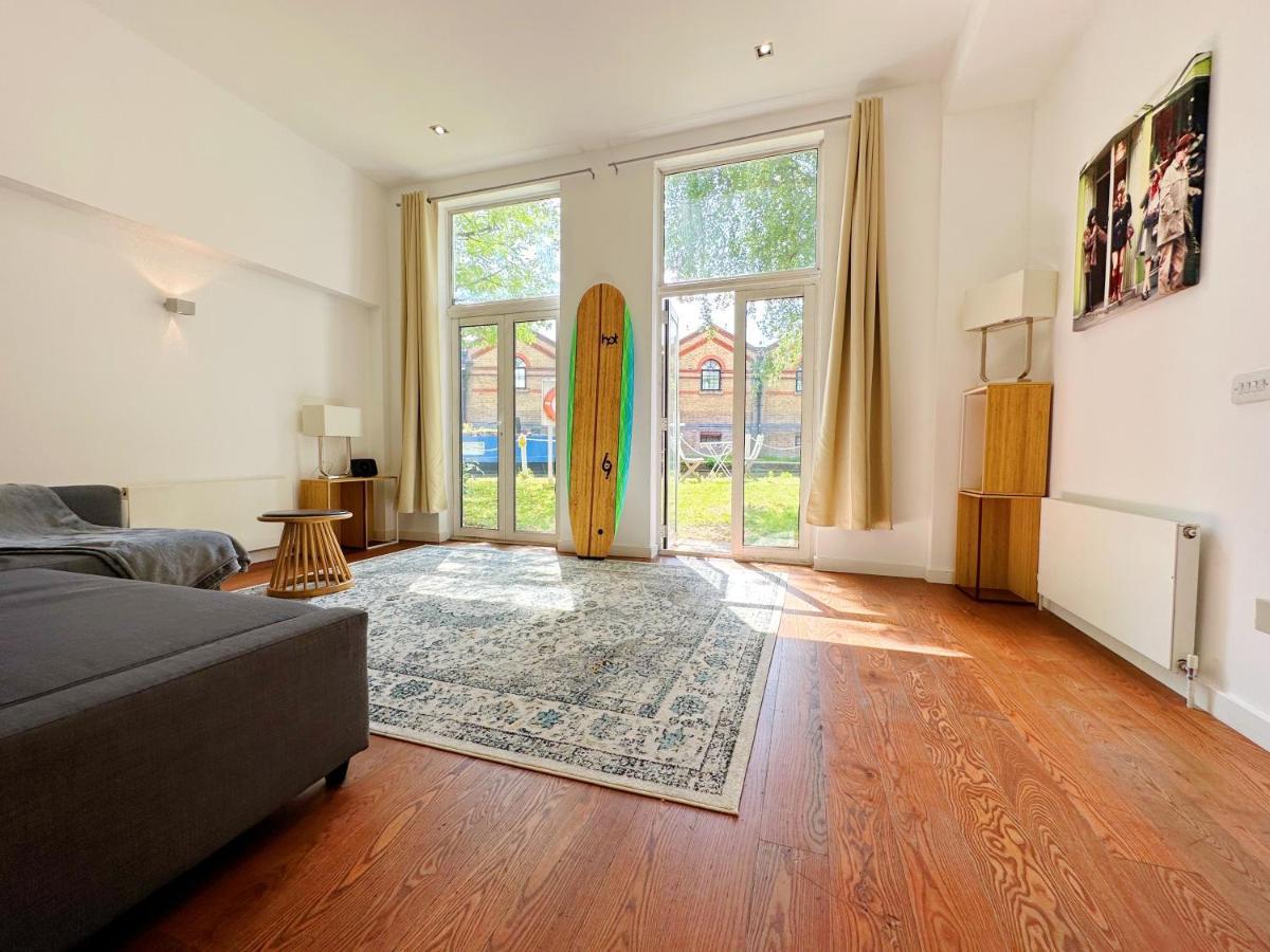 Portobello Dock Canalside Appartement *