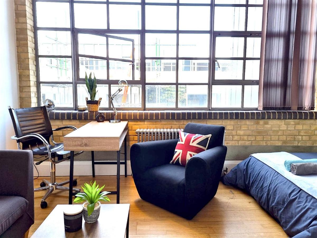 Spacious Studio In Old St * Londres