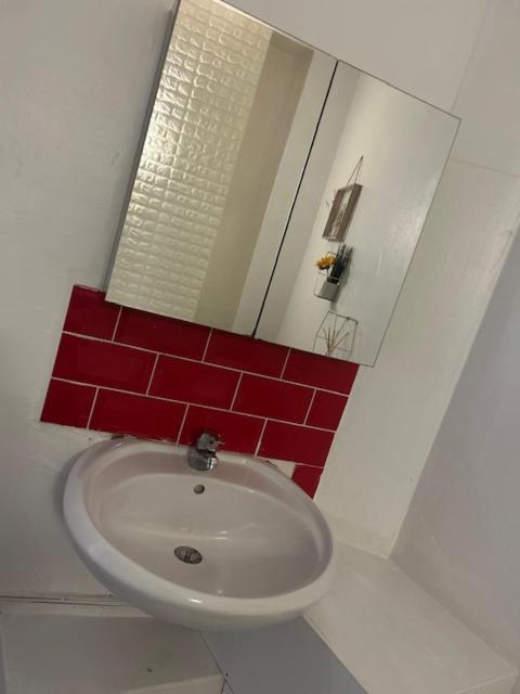 In In Guest house London