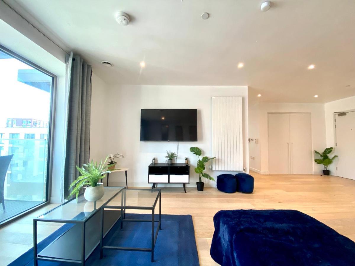 Md : Stunning 2 Bedroom 2 Bath - Royal Docks Appartement *