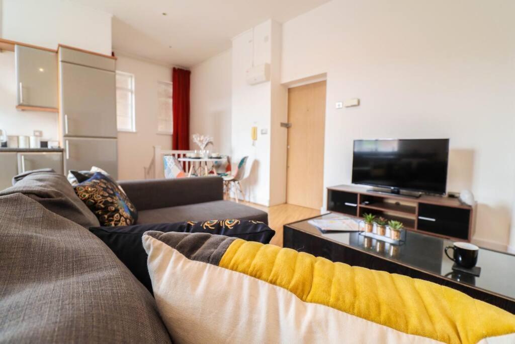 Camber Hill - Long Offer Apartment London