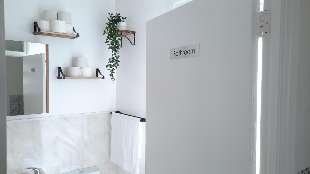 Hackney Downtown Guest house *