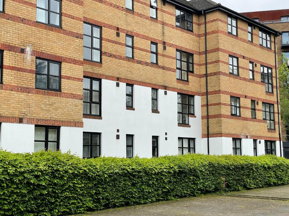 Apartamento Surrey Docks Se16 Near Canada Water N Easy Access Canary Wharf *