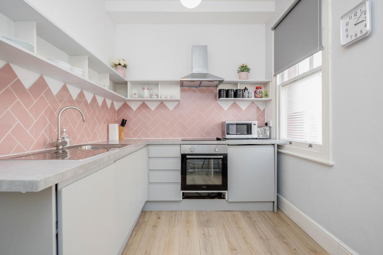 Apartment Kensington London