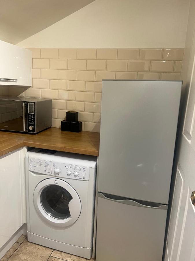 Large Modern Studio Flat Apartamento Londres