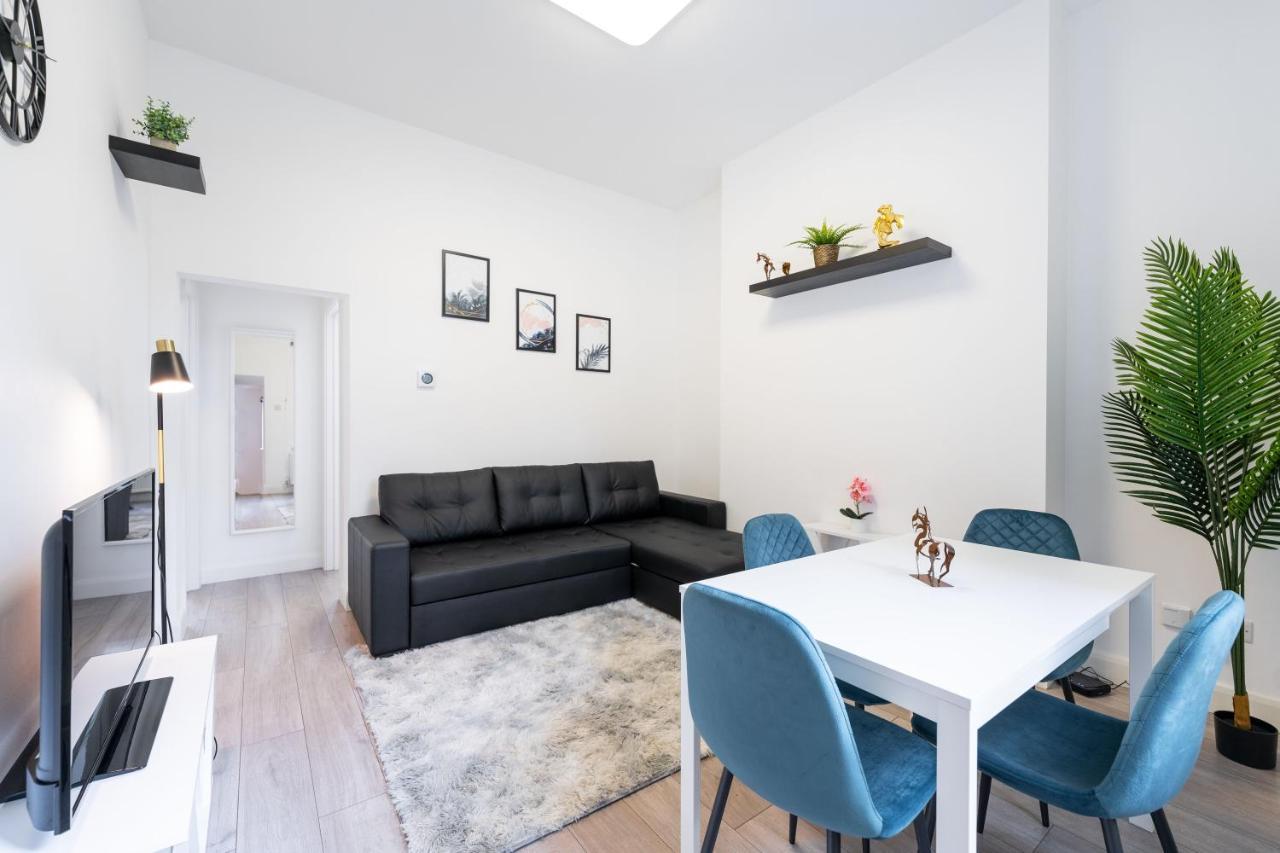 The Farringdon Apartment *