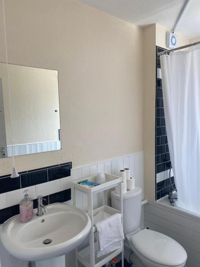 Stunning 3 Bedroom Property- Large * Londres