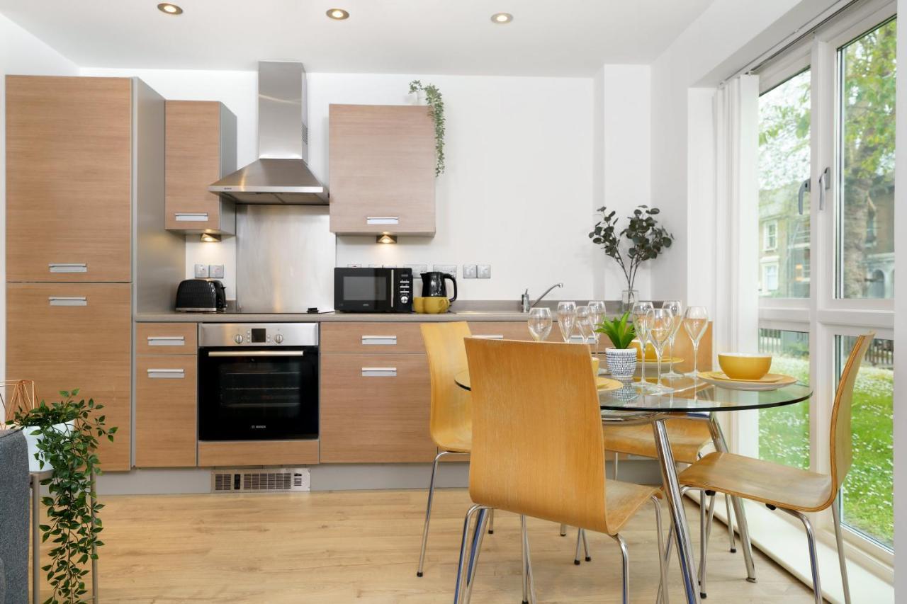 Apartment Cosy Near Stratford, O2 And Canary Wharf