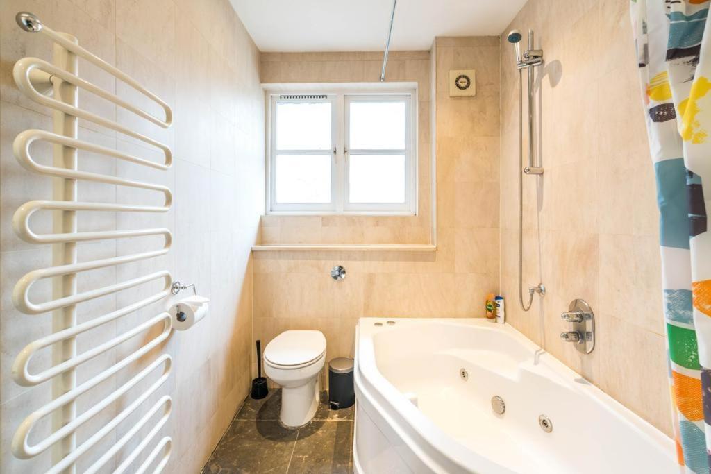 Goldhurst 3 Bedroom Flat Appartement