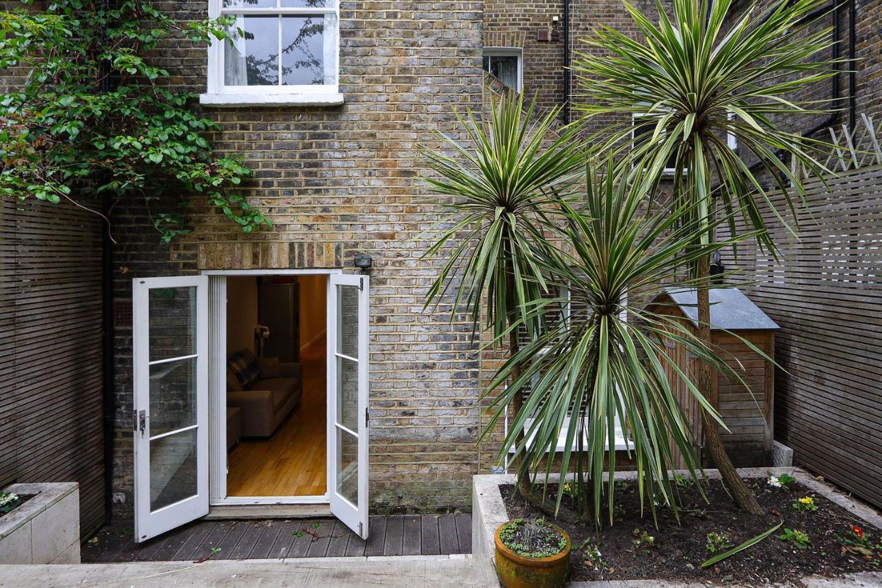 Apartamento Bright 2-bed Garden Flat With Skylights In Chelsea Londres