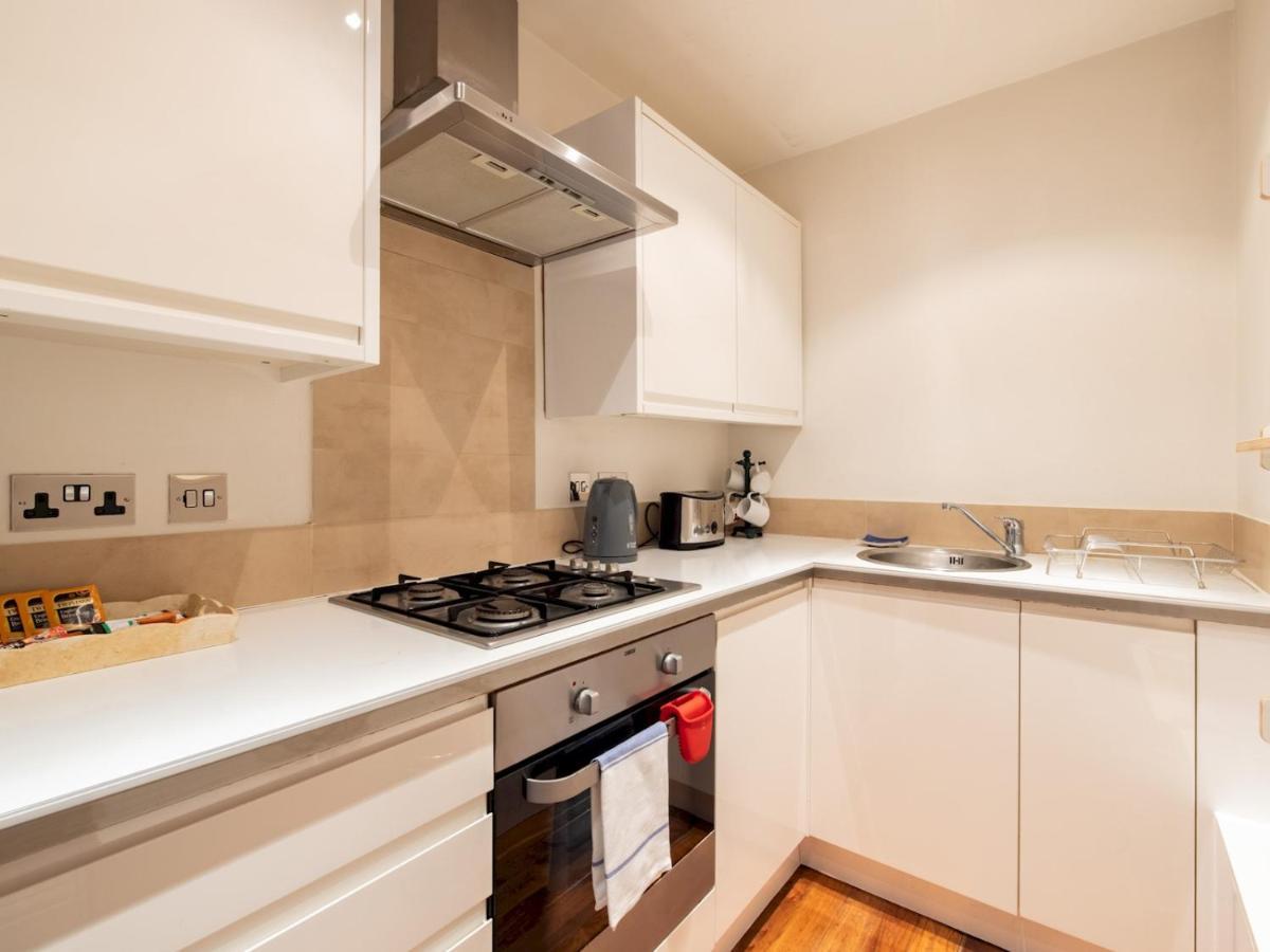 Cosy 1 Bedroom Flat Centrally Located In Chelsea Appartement *