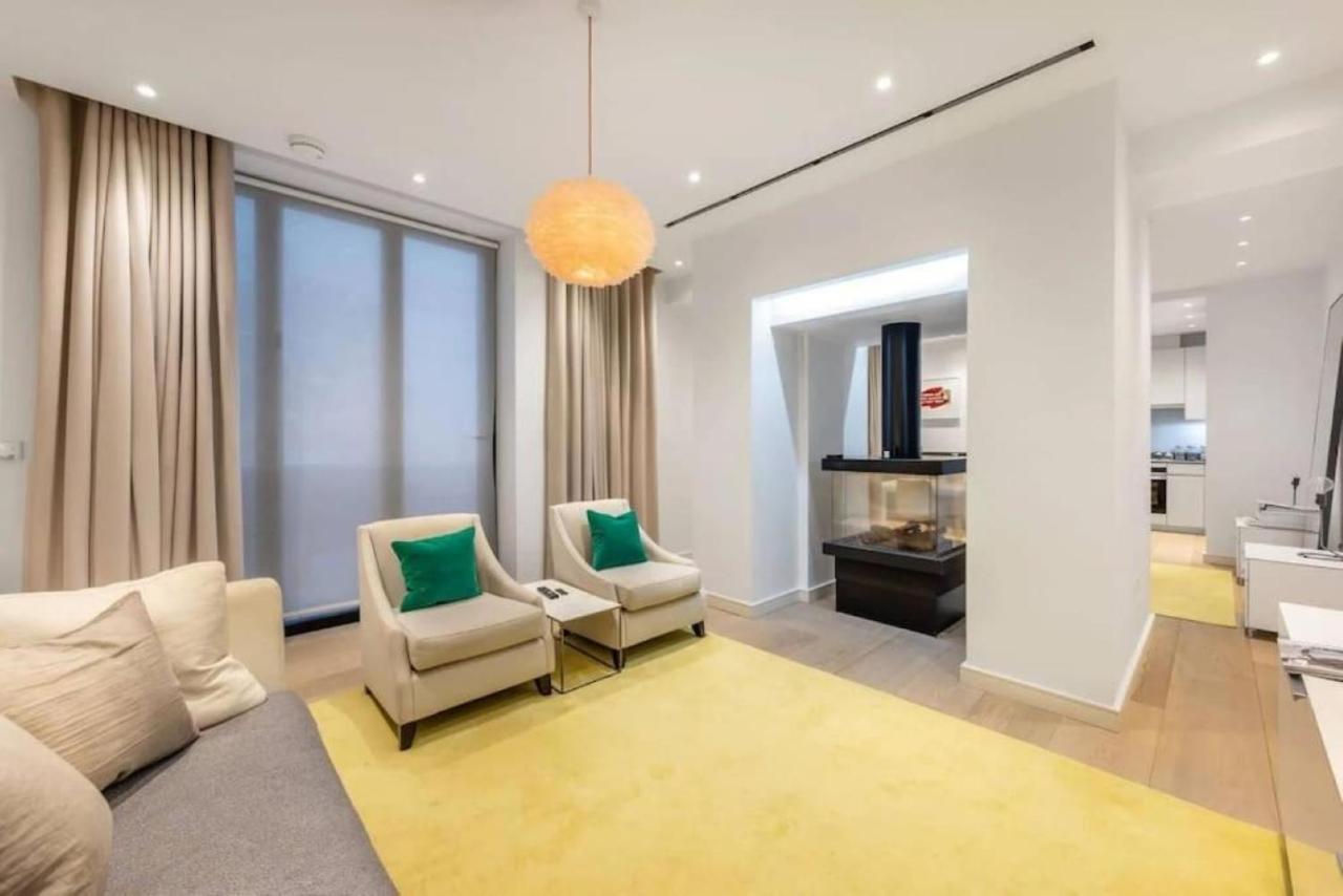 Posh 3 Bedroom Flat With Terrace And Indoor Fireplace In Mayfair, Near Hyde Park Londres