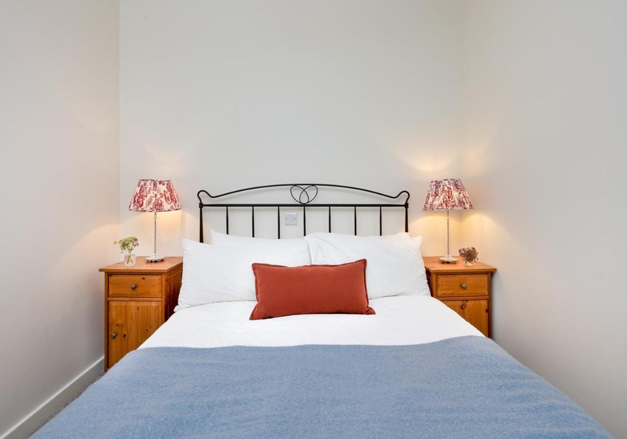 Apartment Cobbled Mews - Hyde Park W2 *