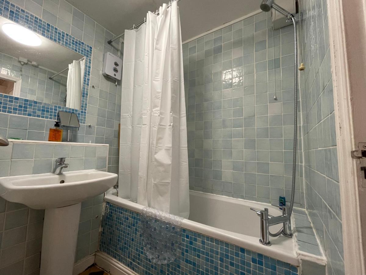 Surrey Docks Se16 Near Canada Water N Easy Access Canary Wharf *