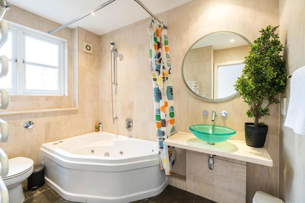 Goldhurst 3 Bedroom Flat Londres