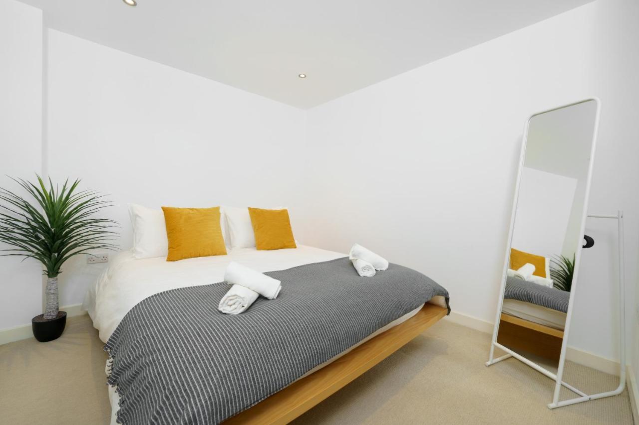 Cosy Near Stratford, O2 And Canary Wharf Apartment London