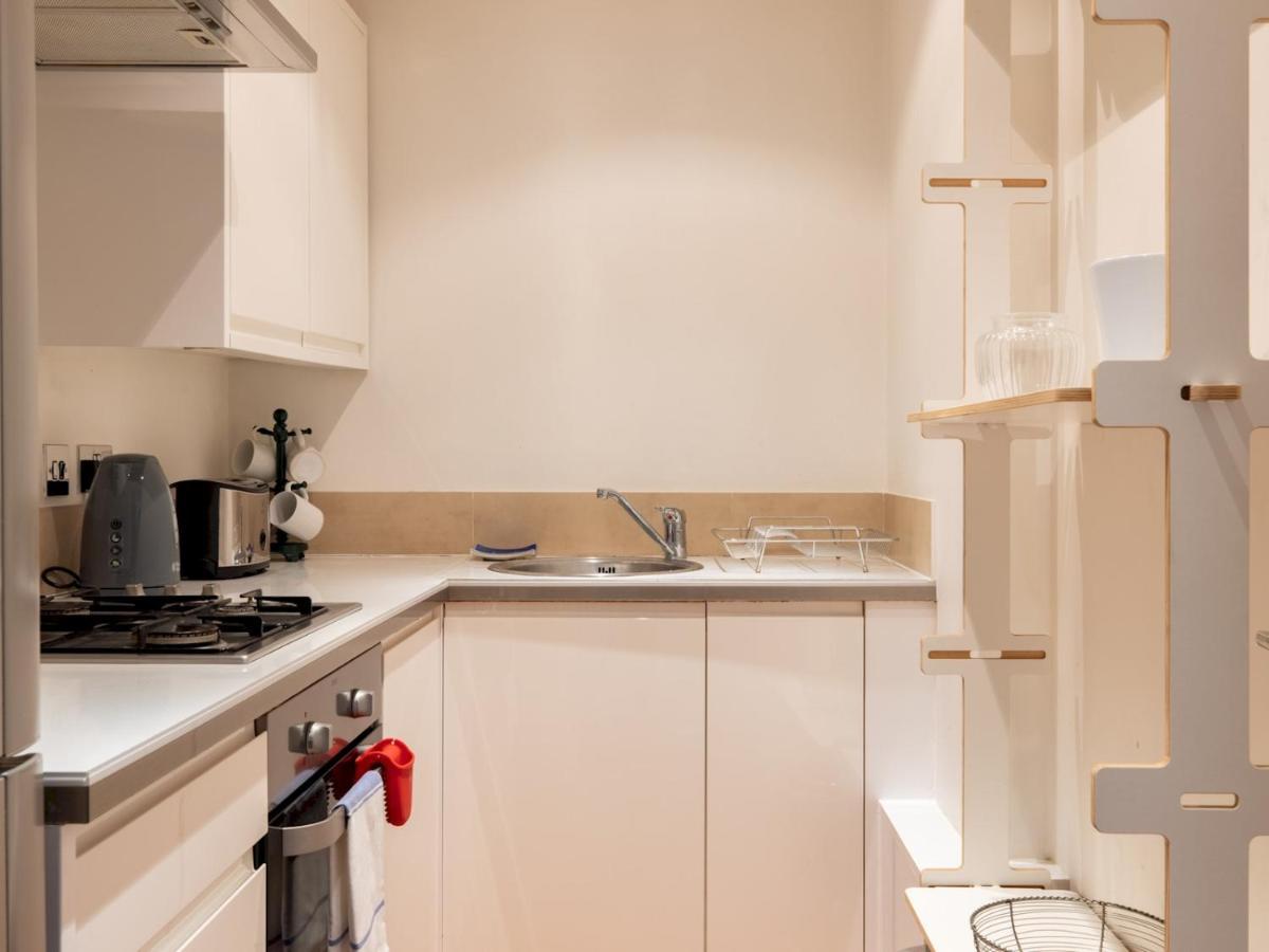 Cosy 1 Bedroom Flat Centrally Located In Chelsea Appartement