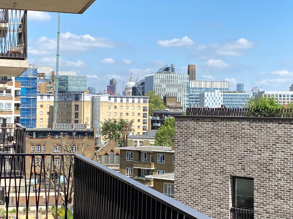 Club White Bridge One Bedroom *