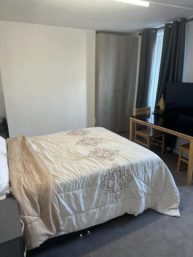 La Casa Place * London