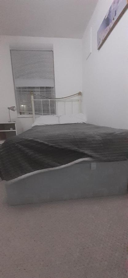 Double Close To Portobello And Westfield * Londen