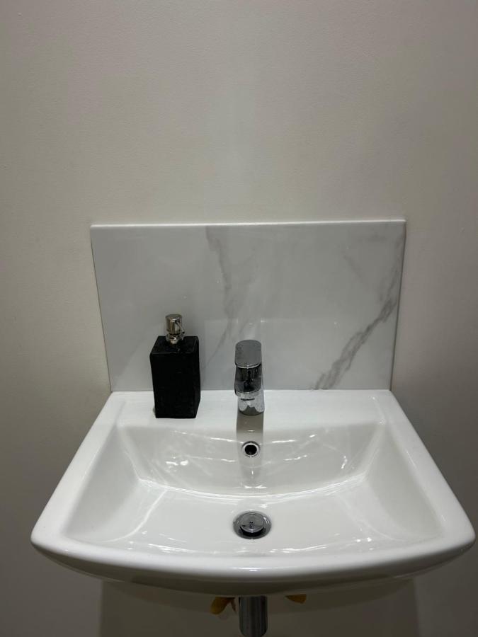Hackney Apartment