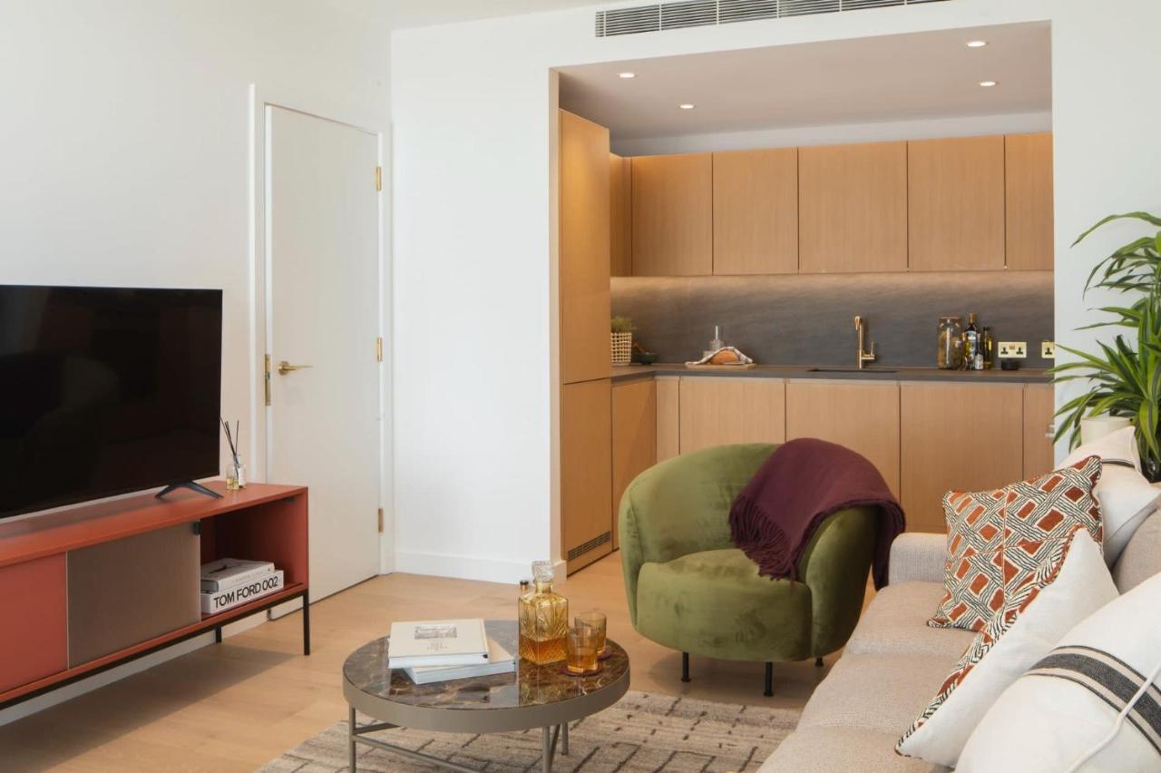 Apartment Modern At Enclave Located In Central