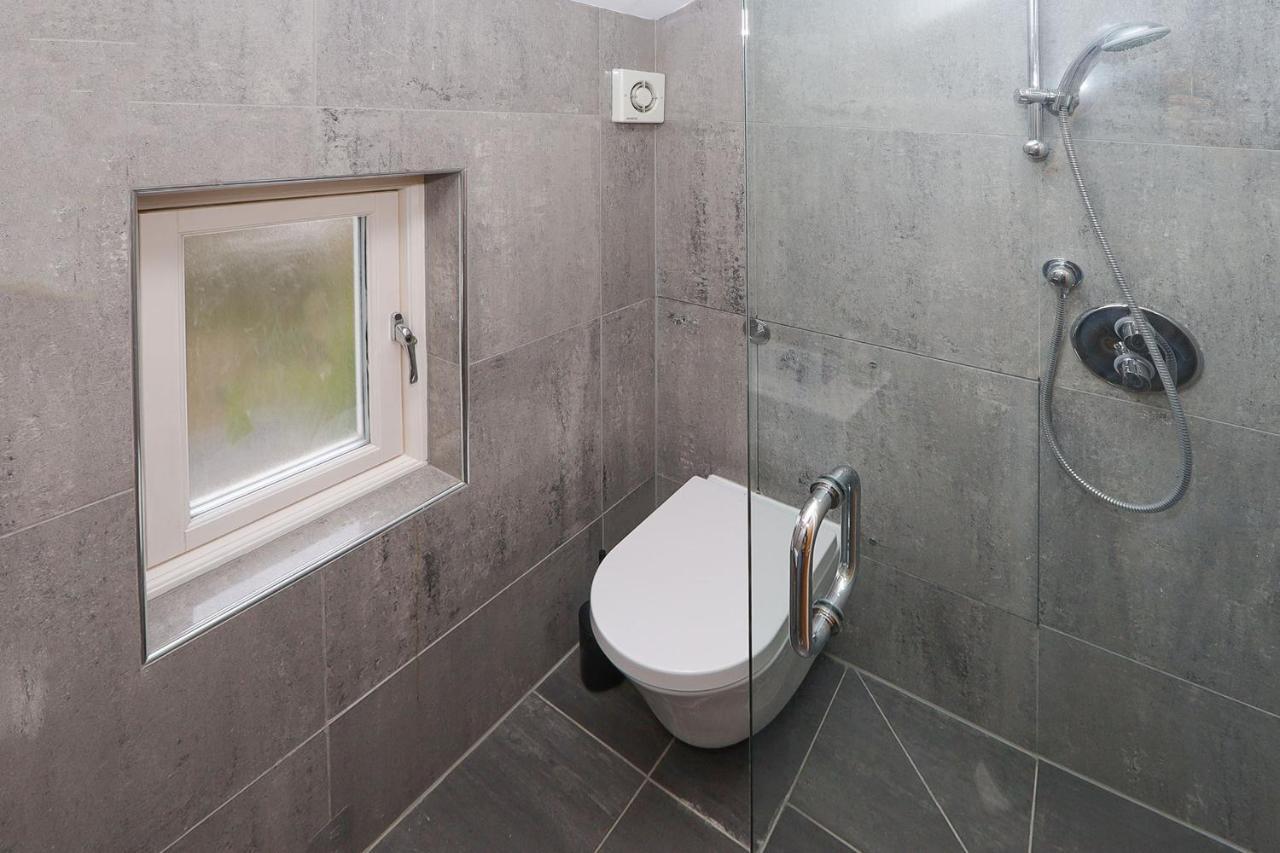 Bright And Modern 2 Bed Flat Londres