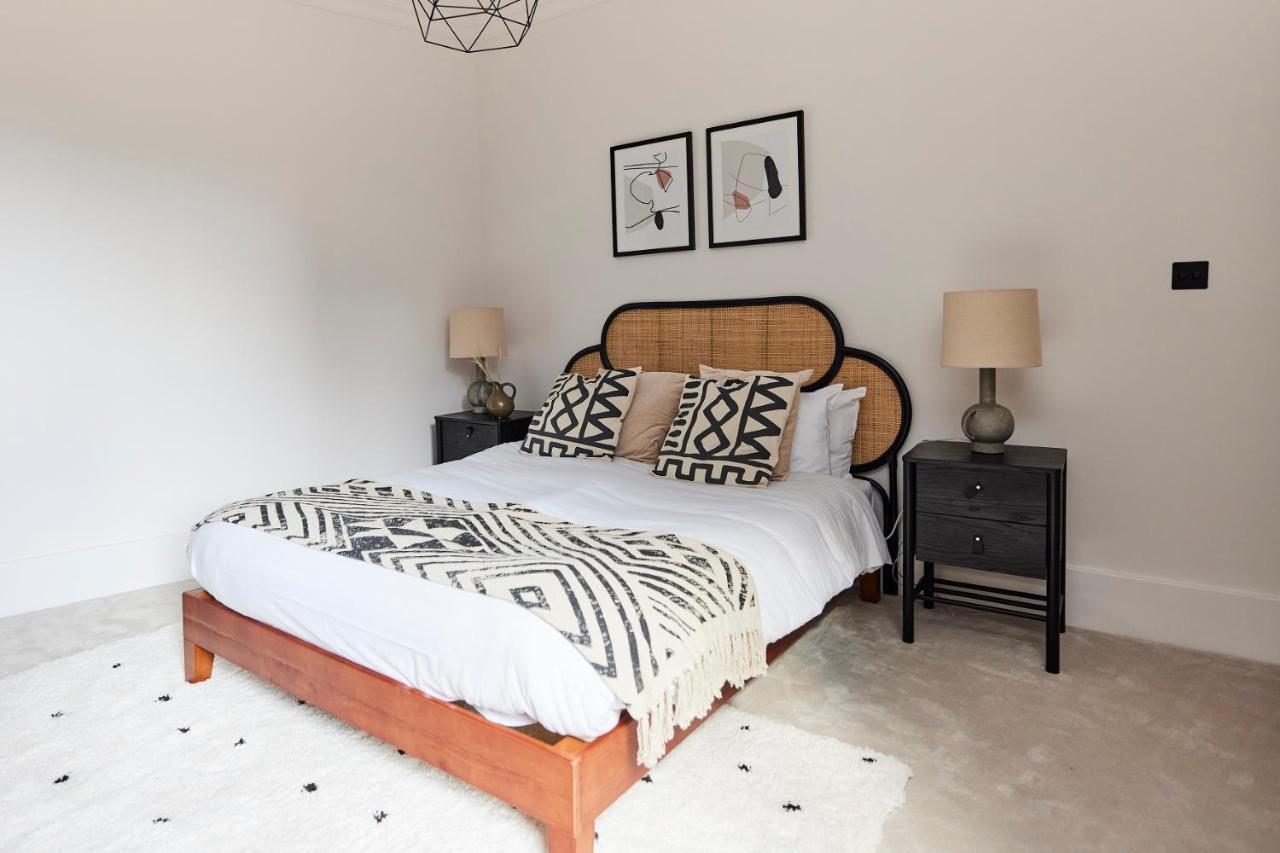 The Elmfield Road Wonder - Dazzling 2bdr Flat Appartement *