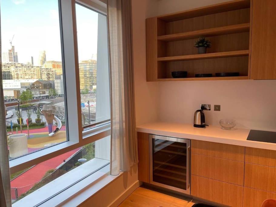 Luxury 3 Bed 3 Bath In Central Appartement