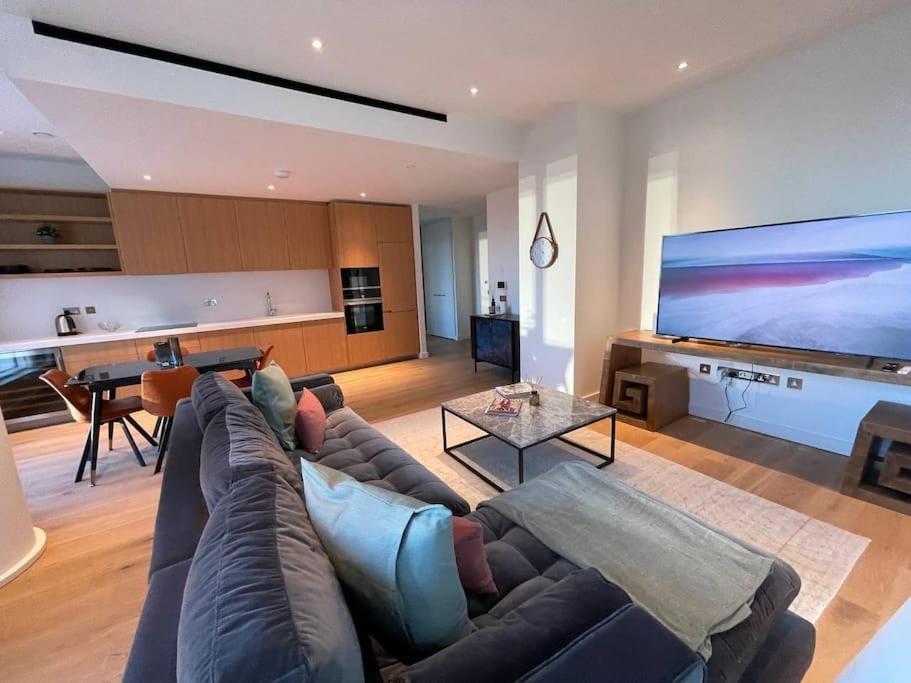 Appartement Luxury 3 Bed 3 Bath In Central *