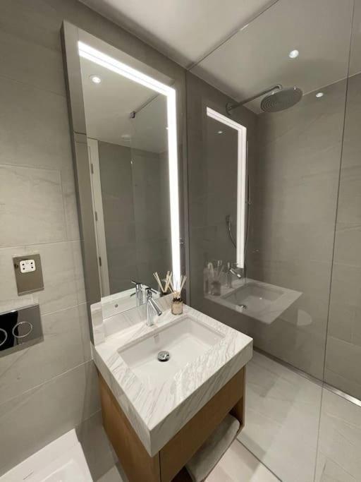 Luxury With Ac By The River Apartamento *