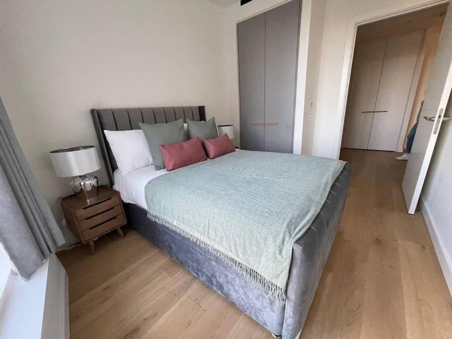 Luxury With Ac By The River Apartamento *