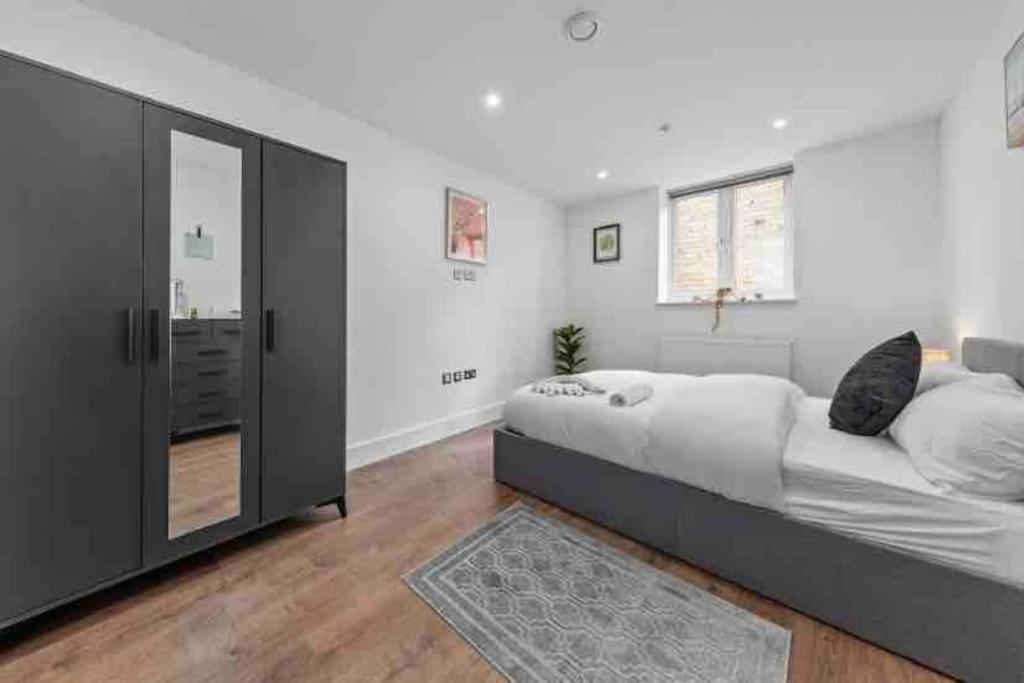 Cozy Flat Near Eye/ Victoria / Vauxhall Londres