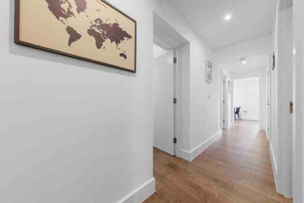 Cozy Flat Near Eye/ Victoria / Vauxhall * Londres