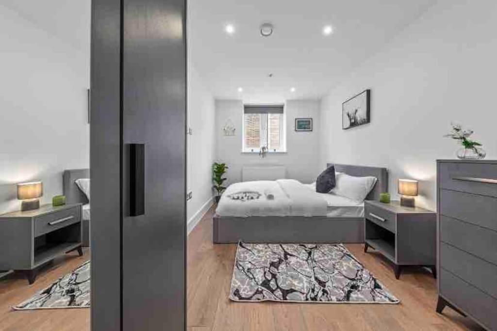 Cozy Flat Near Eye/ Victoria / Vauxhall Apartamento *