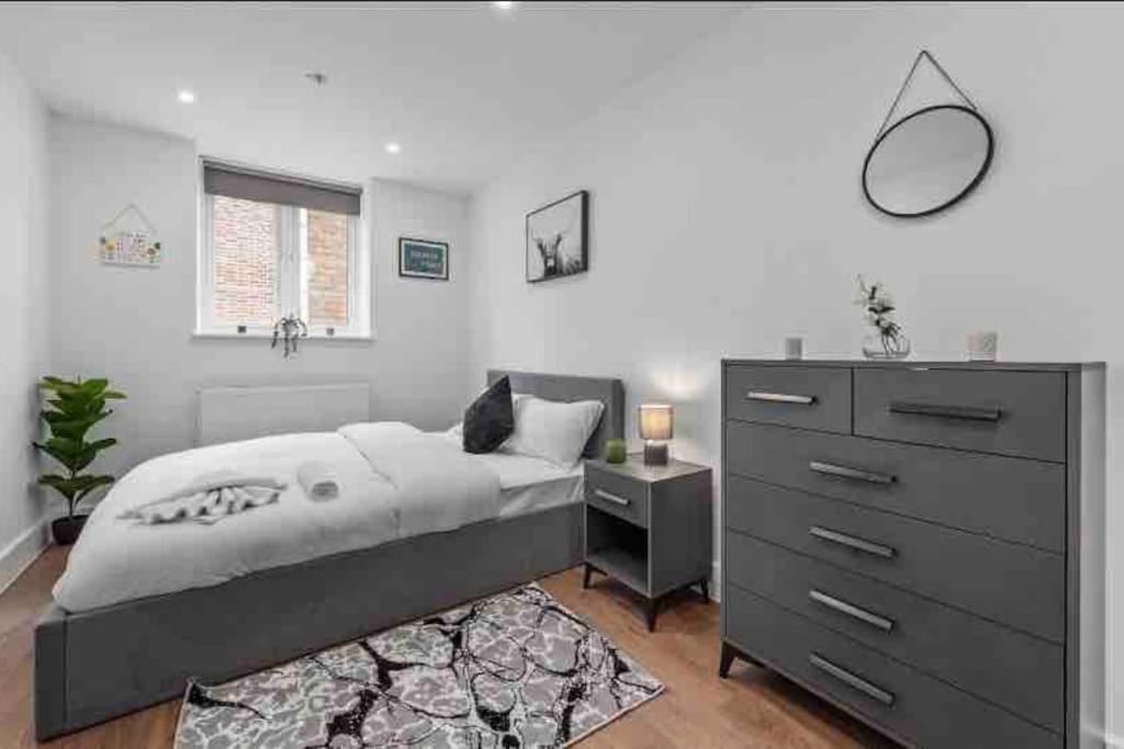 Cozy Flat Near Eye/ Victoria / Vauxhall Londres