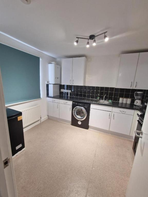 In A Shared Flat * Londres