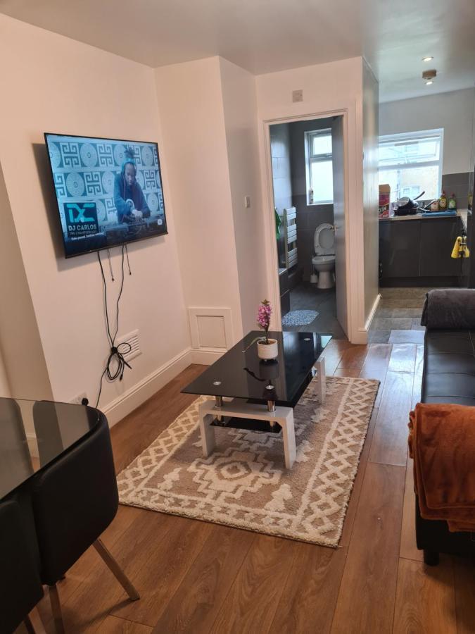Luxury One Bedroom Flat *