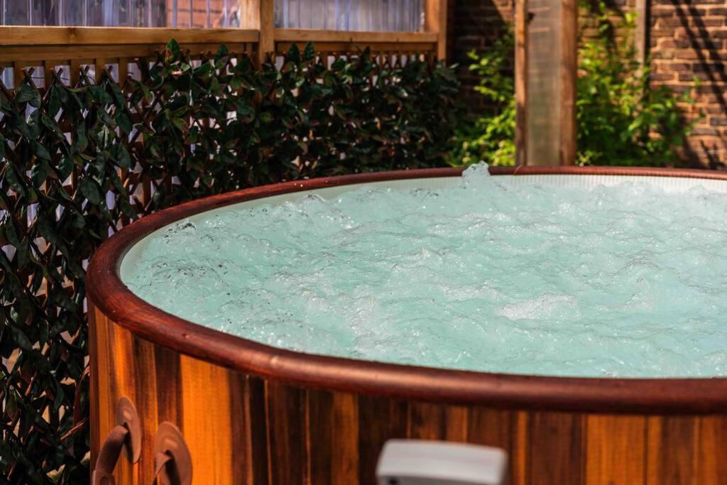 Contractor Base With Pool Table Сasa de vacaciones Londres