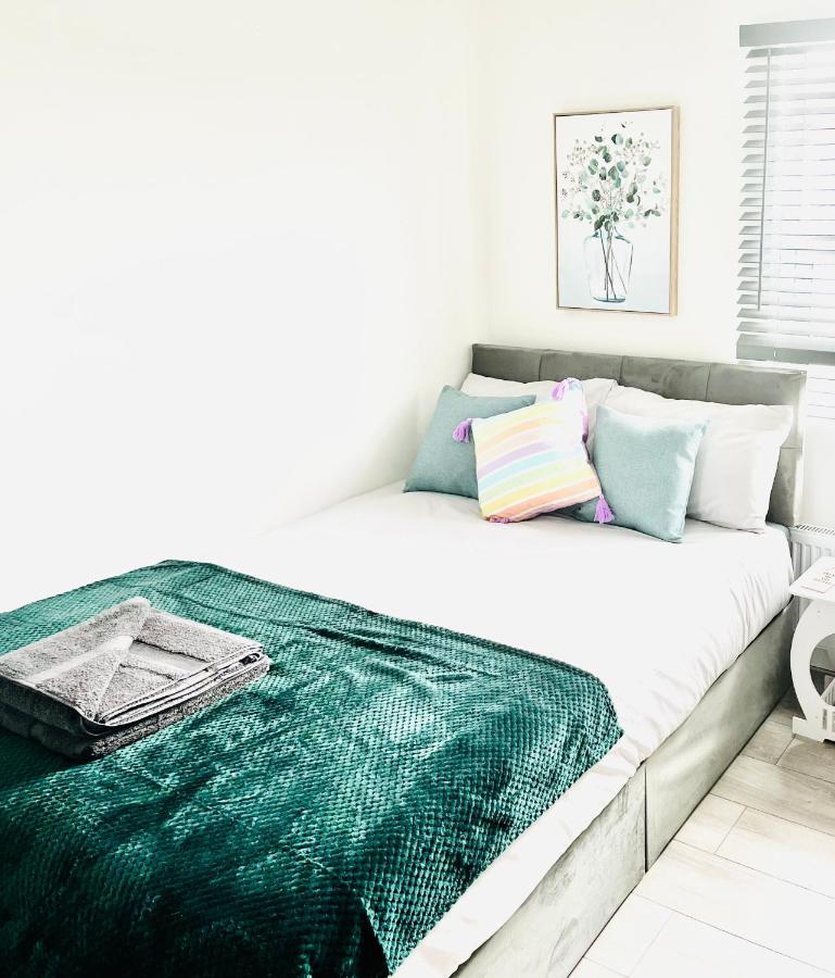 Chelsea Studio Flats Homestay London