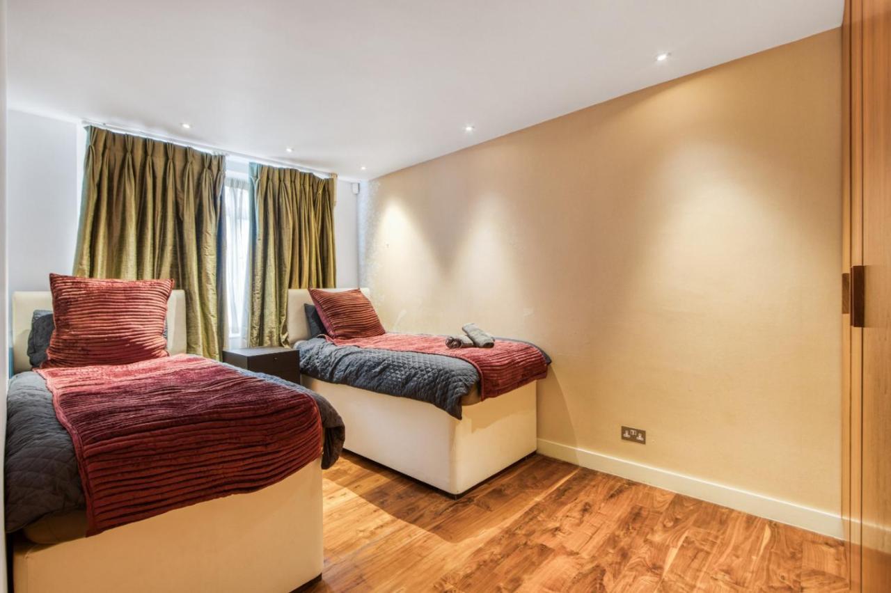 Modern 2 Bedrooms 2bathrooms Behind Nobu Appartement Londen