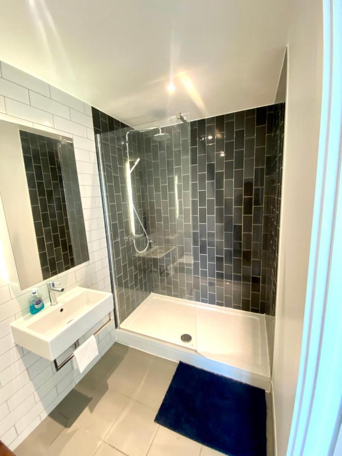 Md : Stunning 2 Bedroom 2 Bath - Royal Docks Appartement